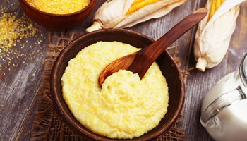 Polenta  La Storia di un Gusto Autentico: la Tradizionale Cucina della Val di Chy